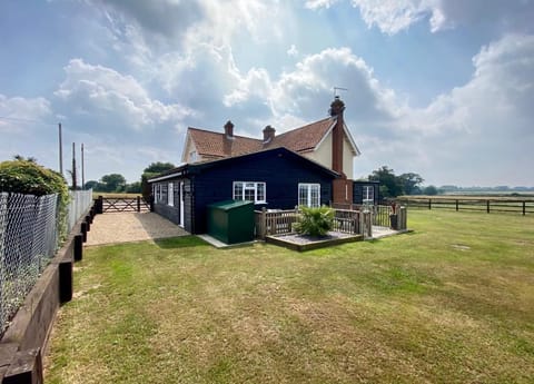 Property building, Garden, Garden view