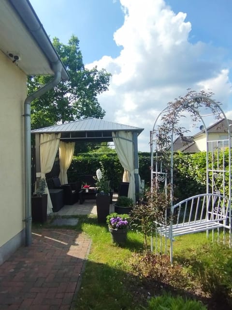 Garden, View (from property/room), Balcony/Terrace, Garden view