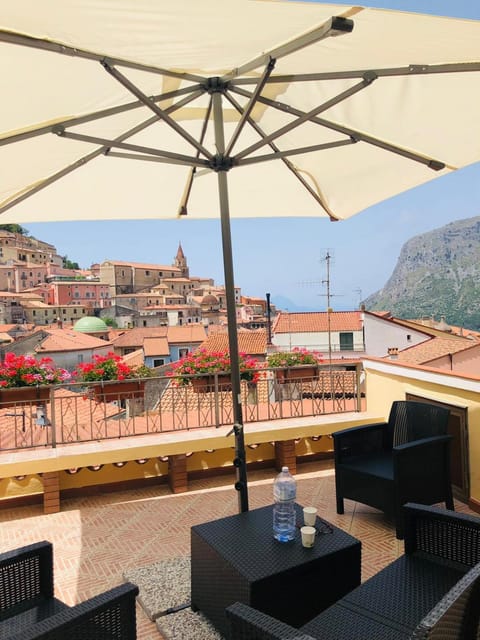 Property building, Balcony/Terrace, City view