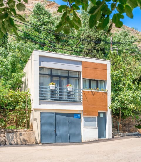 Property building, Facade/entrance, Neighbourhood