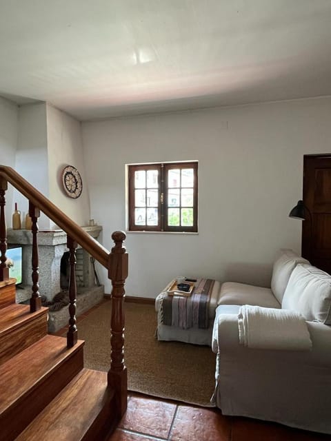 Casa da Pedrada House in Viana do Castelo District, Portugal