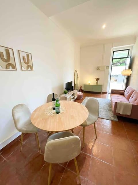 Bed, Living room, Dining area