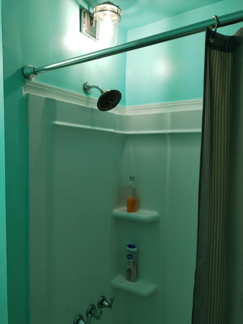 Miah Accommodation Vacation rental in Galesburg