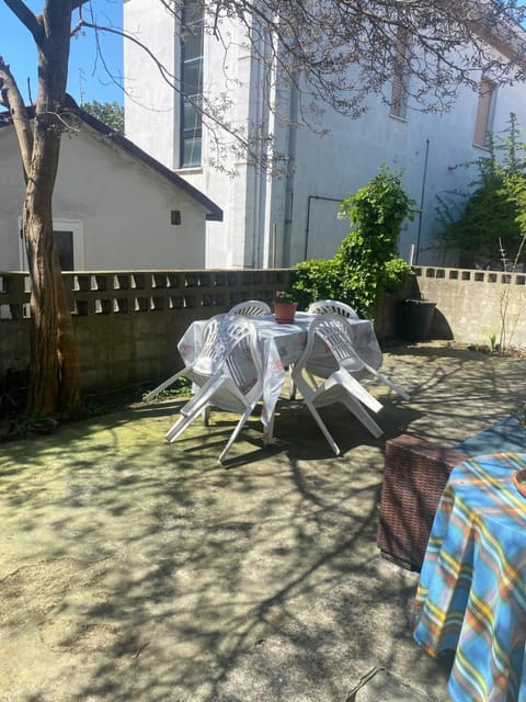 Property building, Garden, Garden view