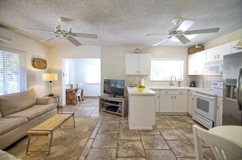 Gulfside Resort. Unit 3 Apartment hotel in Saint Pete Beach