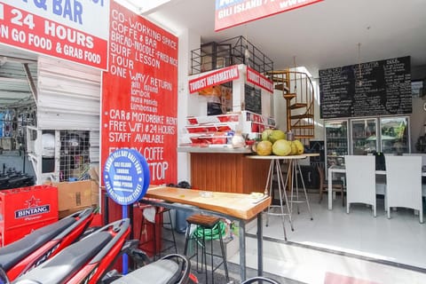 Restaurant/places to eat, Food and drinks