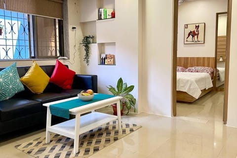 Living room, Photo of the whole room, Seating area