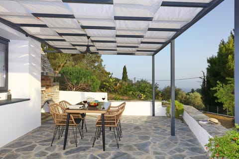 View (from property/room), Balcony/Terrace, Sea view