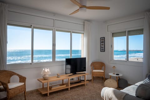 Living room, Sea view