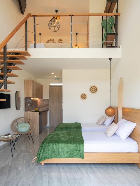 Photo of the whole room, Bedroom