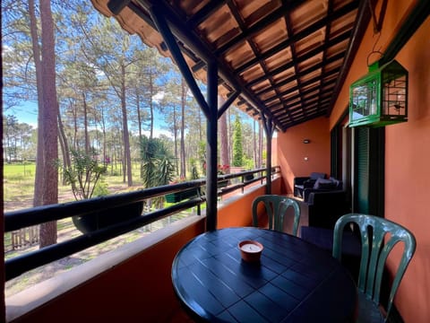 Day, View (from property/room), Balcony/Terrace, Seating area, Dining area