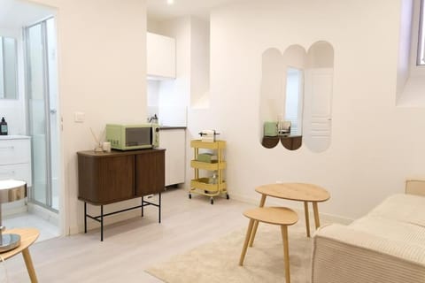 Kitchen or kitchenette, Photo of the whole room