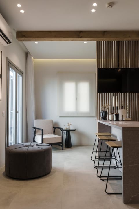 Kitchen or kitchenette, Living room
