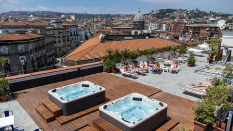 Hot Tub, Balcony/Terrace, sunbed