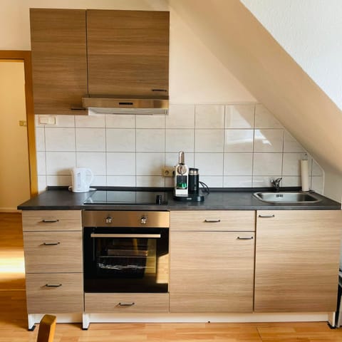 Coffee/tea facilities, Kitchen or kitchenette, minibar, pet friendly, stove