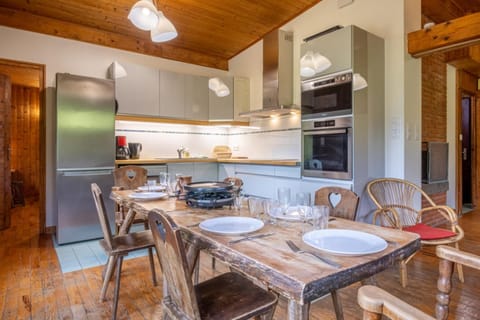 Rustic chalet with garden in Chamonix Chalet in Les Houches