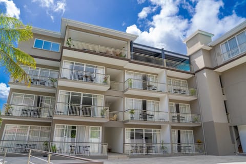 Property building, Facade/entrance, Day, View (from property/room), Balcony/Terrace