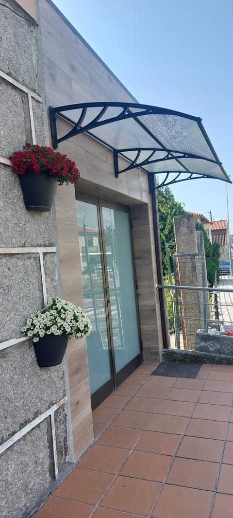 Property building, Facade/entrance