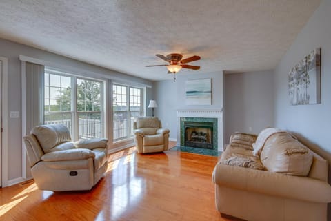 Tennessee Vacation Rental with Balcony! House in Tennessee