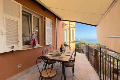 Balcony/Terrace, Balcony/Terrace