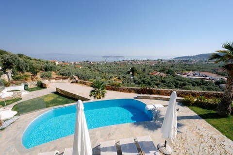 Hillside Villa - Pnoe Villa in Thasos