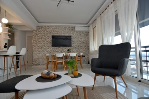 La Casa Blanca Apartment in Kavala