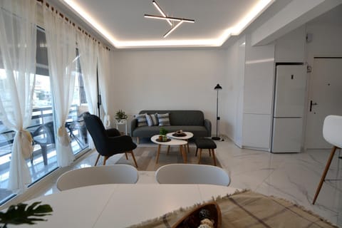 La Casa Blanca Apartment in Kavala