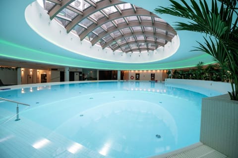 Spa and wellness centre/facilities, Pool view, Swimming pool