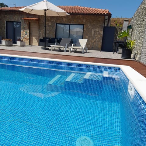 Balcony/Terrace, Swimming pool