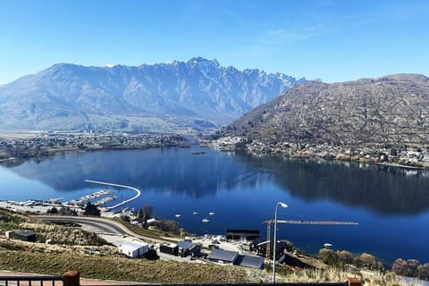 Day, Natural landscape, Bird's eye view, Lake view, Mountain view