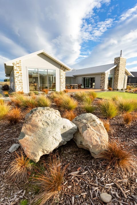 Property building, Natural landscape