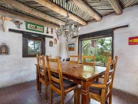 Casters Retreat House in Santa Fe