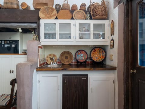 Casters Retreat House in Santa Fe