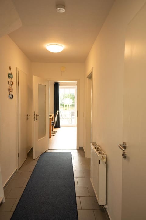 Haus Figaro mit Hund House in Wangerland