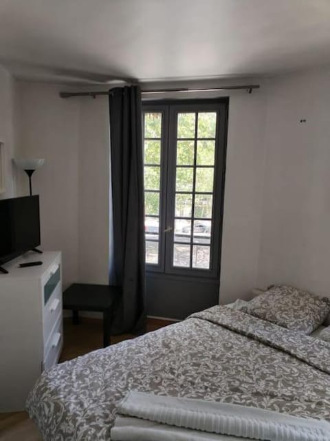 Studio Saint-Jacques Apartment in Paris