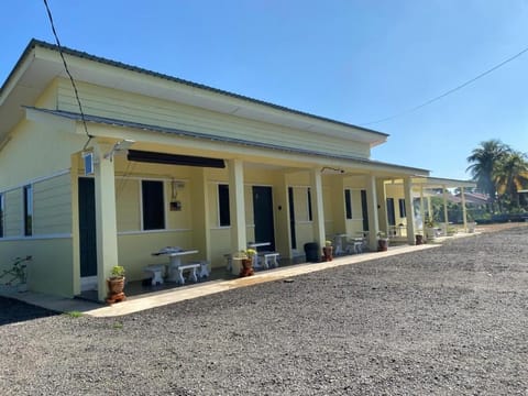 Property building, Day