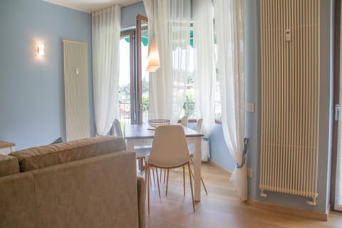 Casa Hemingway - WelcHome Apartment in Stresa