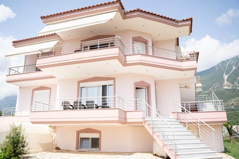 Property building, Balcony/Terrace