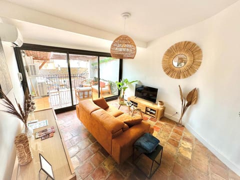 Patio, Communal lounge/ TV room