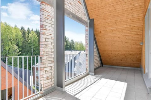 Kotimaailma - Kaunis saunallinen kattohuoneisto 10lle, Espoon keskustassa Apartment in Uusimaa