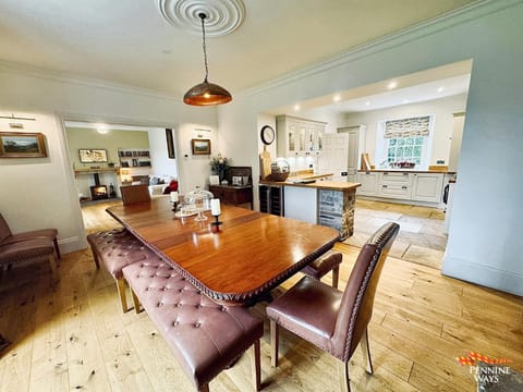 Bridge End House - Pet Friendly House in England