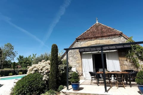 Patio, Garden view