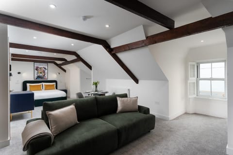 Luxury Modern Suite in Marazion with Parking Apartment in England