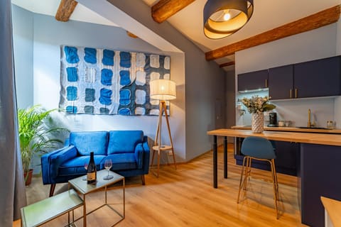 Living room, Lounge or bar, Seating area