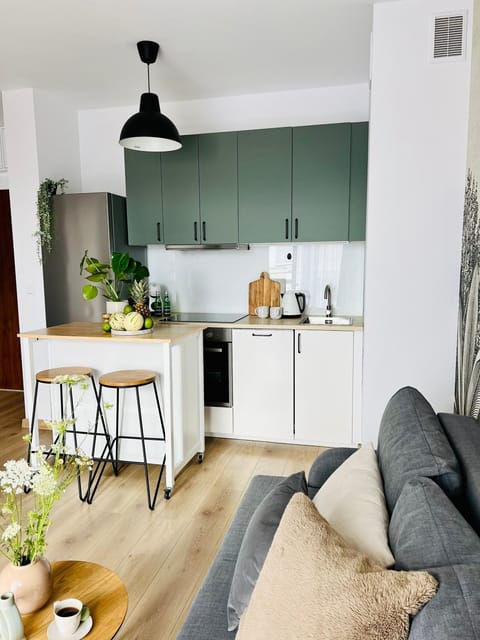 Seating area, Dining area, dishwasher, pet friendly, stove