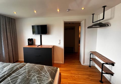 TV and multimedia, Bedroom