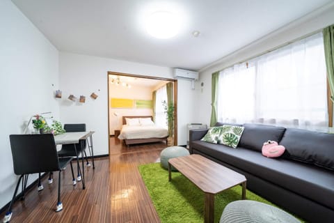 Bed, Living room
