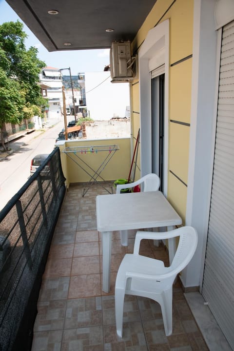 Modern apartment at Nea Artaki Apartment in Euboea