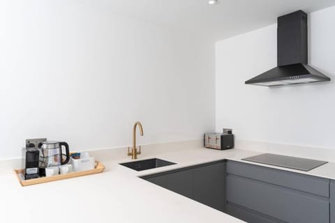 Stunning new 1 bed apartment in Marazion. Apartment in England