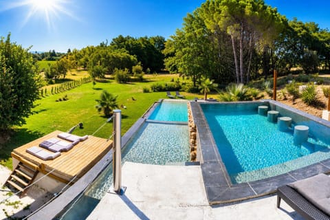 Day, Natural landscape, Garden, Garden view, Pool view, Swimming pool, sunbed